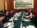 孙勤与哈萨克斯坦共和国总理马西莫夫进行会谈